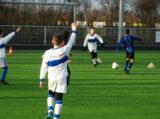 S.K.N.W.K. JO9-1 -M.O.C. '17 JO9-5 (competitie) seizoen 2021-2022 (voorjaar - 3e fase)) (3/93)